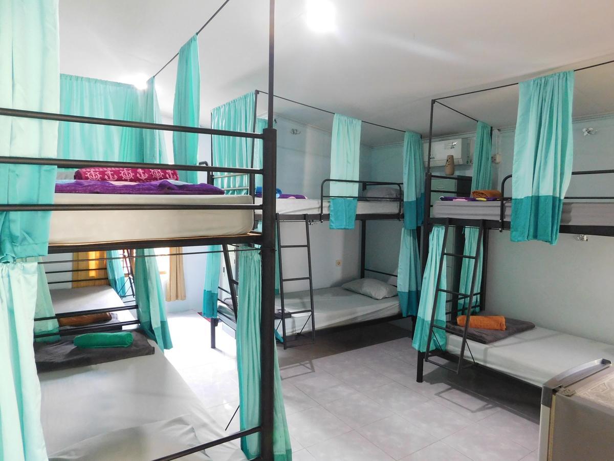 Belitung Backpacker Apartamento Tanjung Pandan Exterior foto