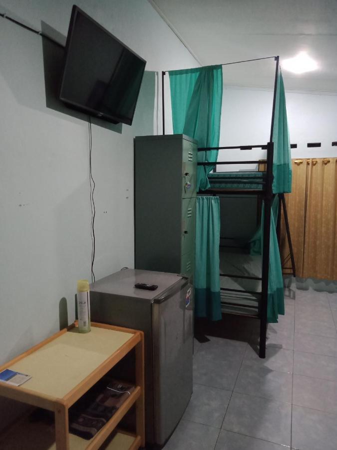 Belitung Backpacker Apartamento Tanjung Pandan Exterior foto